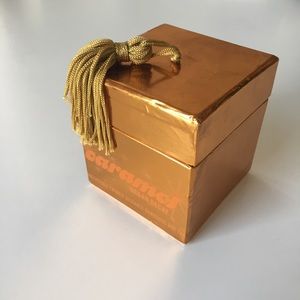 URBAN DECAY CARAMEL DUST